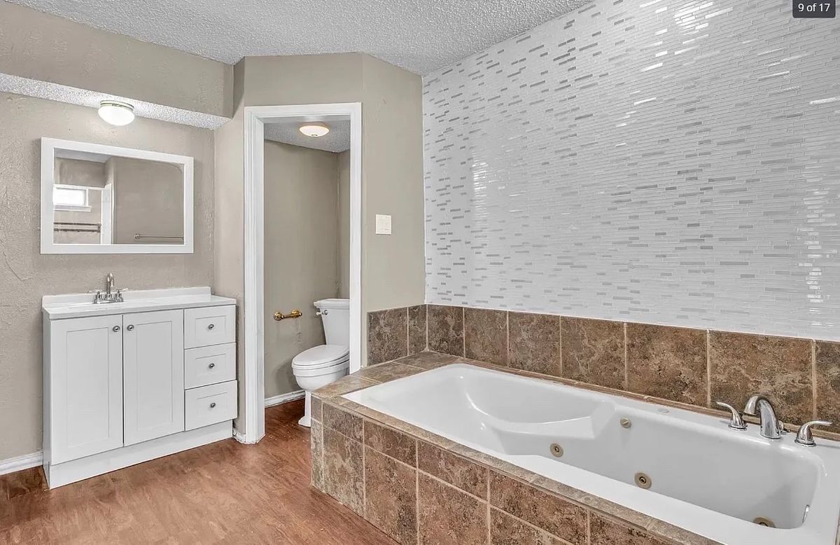 Building Photo - 611 Wilson Ct