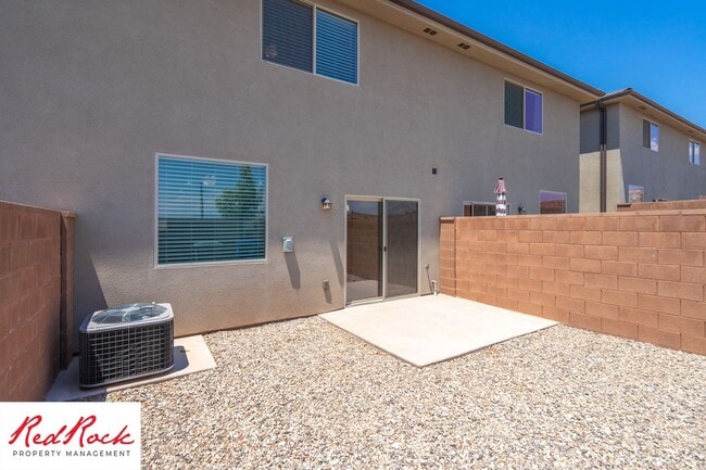 Building Photo - 1005 Tortoise Rock Dr