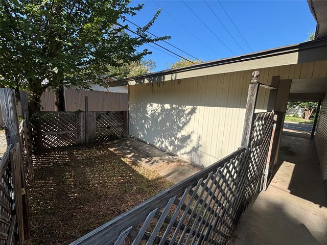 Building Photo - 601 Westview Ave