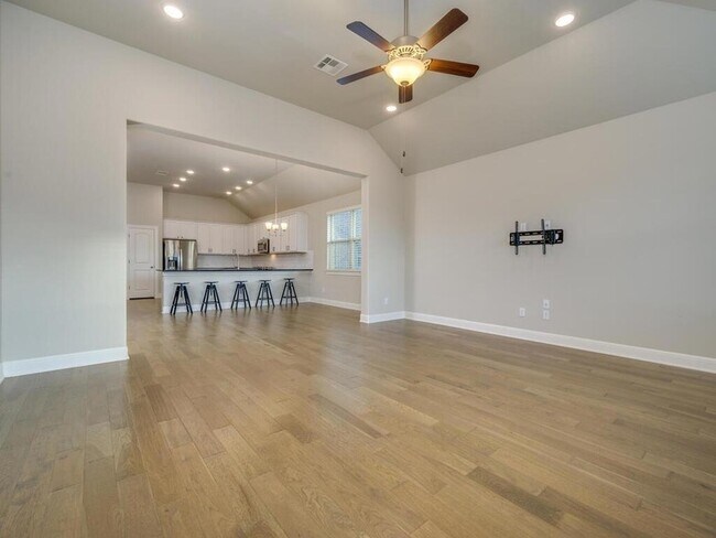 Building Photo - 2905 Coral Valley Dr