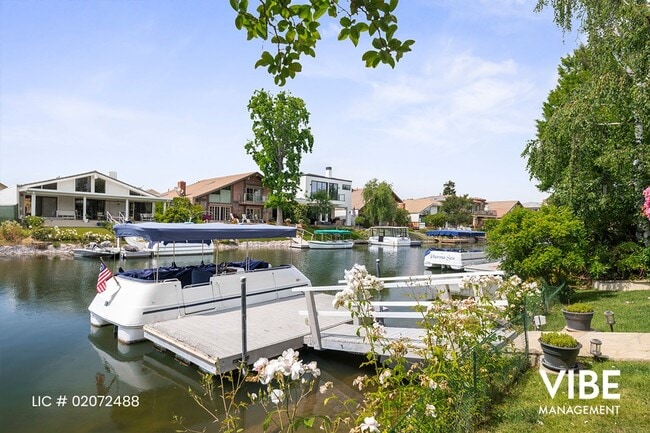 Building Photo - Gorgeous GUARD GATED Westlake Island 3+3 home w/ BOAT DOCK & BOAT!