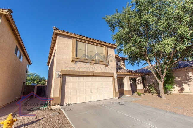 Building Photo - 2102 E Spruce Dr