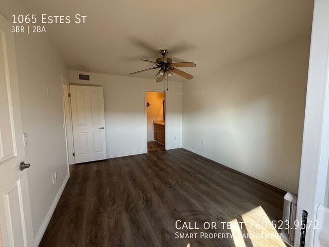 Building Photo - 1065 Estes St