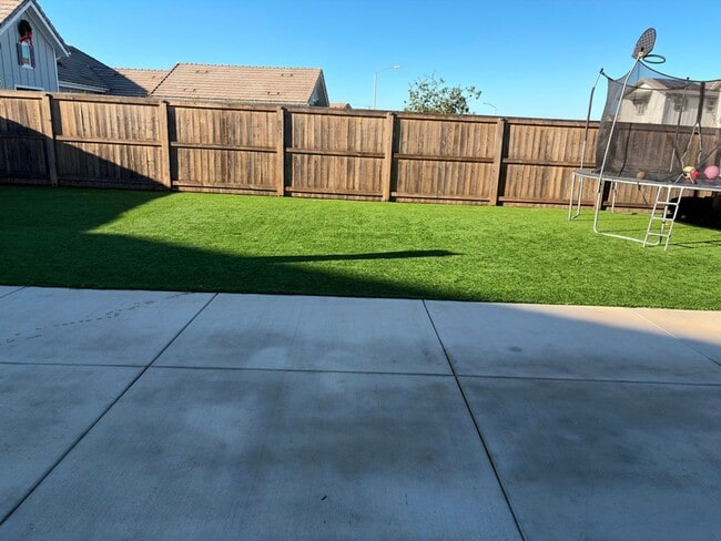 Building Photo - Executive Single-Story Living in Vintage Ranch/Rice Ranch Community