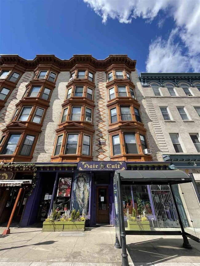 Building Photo - 1124 Washington St