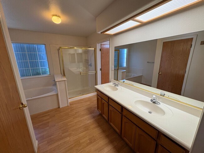 Building Photo - 314 N Virmargo St