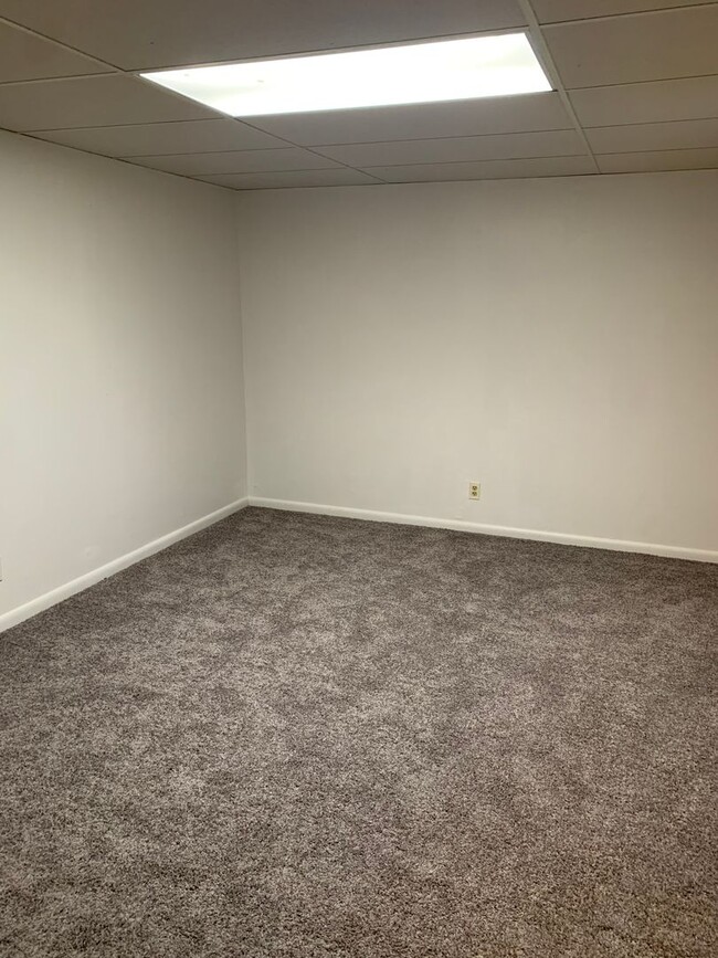 Primary Photo - 3 BEDROOMS, PLUS BONUS ROOM, 2 BATHROOM, S...