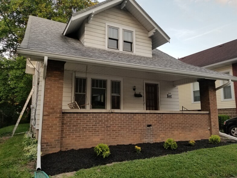 Building Photo - 420 N Main St