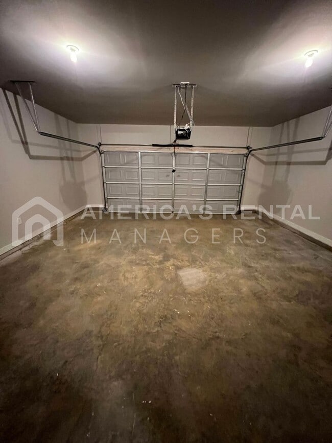 Building Photo - Home for Rent in Jemison, AL... Coming Soon!!