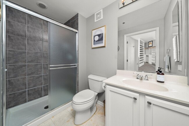 Building Photo - 435 W Erie St