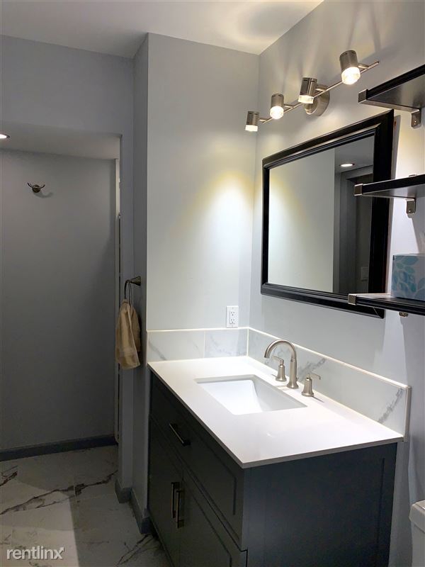 Building Photo - 511 Park Pl