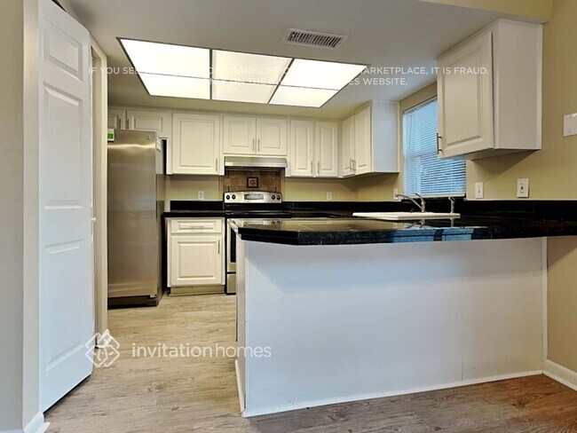 Building Photo - 2714 Doerun Ct