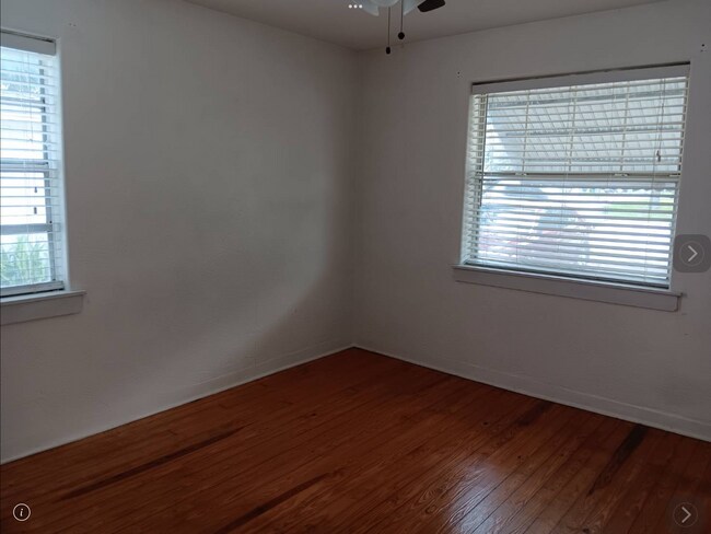Building Photo - 141 White St