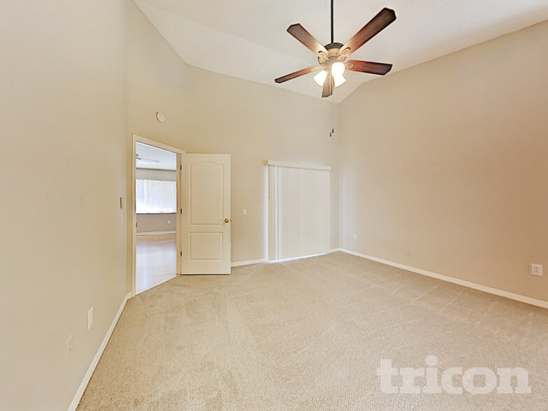 Building Photo - 308 Sonoma Dr