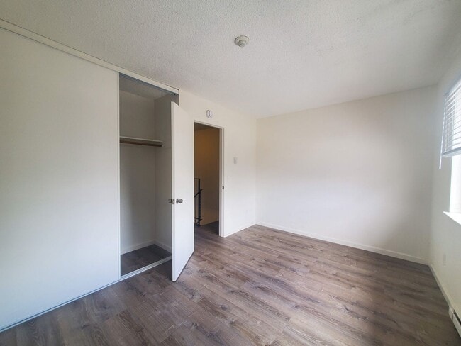 Building Photo - 928 Civic Center Dr