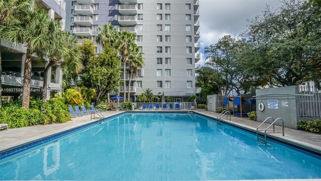 Building Photo - 850 N Miami Ave