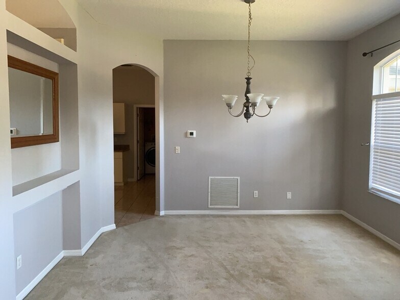 Building Photo - 8 Black Water Way