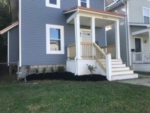 Building Photo - 699 Seymour Ave