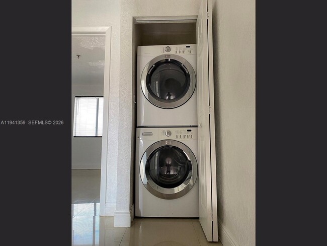 Building Photo - 8031 NW 8th St