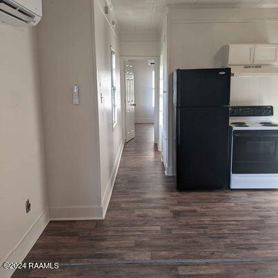 Building Photo - 301 Sampson St