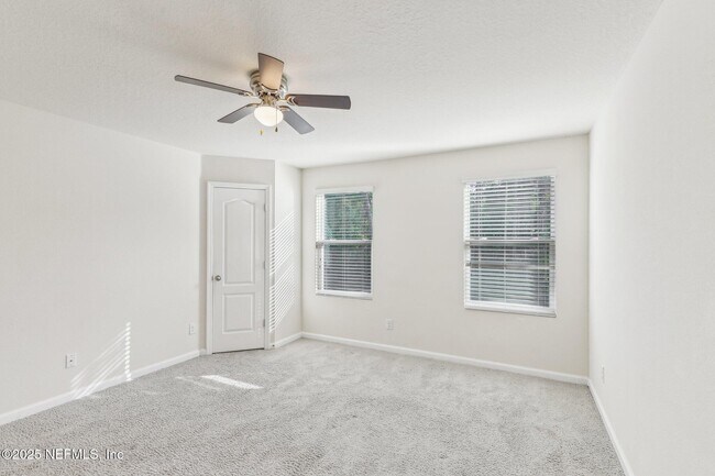 Building Photo - 750 Servia Dr