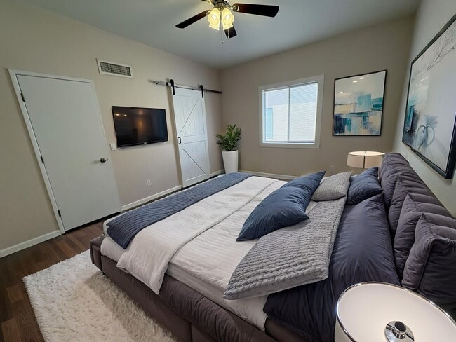 Building Photo - Rita Ranch Vail School District Single story home