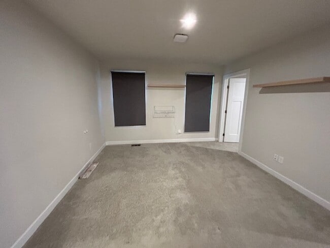 Building Photo - 2 Bed- 2 Bath + Dedicated Home Office - Single Family Home in Amherst