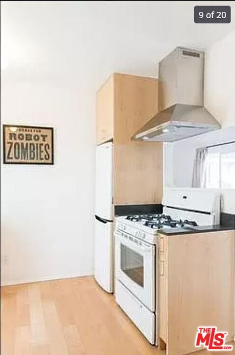 Building Photo - 4230 Burns Ave