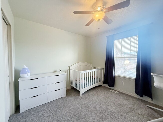 Building Photo - Beautiful 5-Bedroom Home in Saratoga Springs, UT