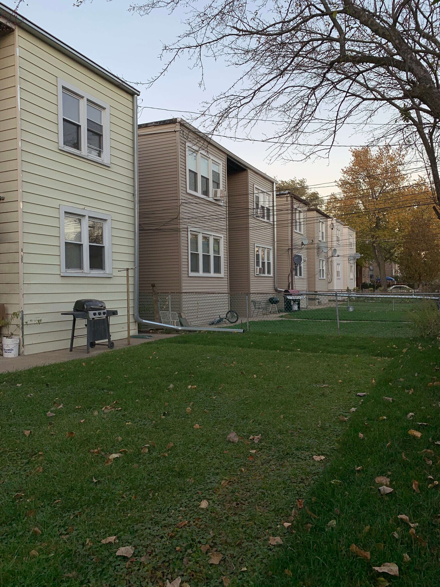Building Photo - 4915 Hull St