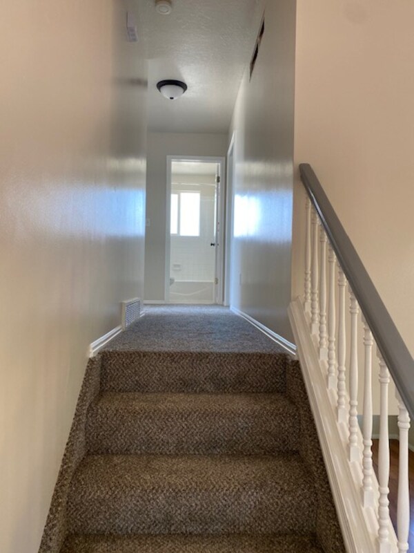 Building Photo - 2022 N 850 W