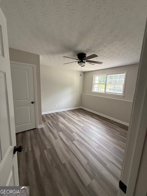Building Photo - 105 Laurel Ct