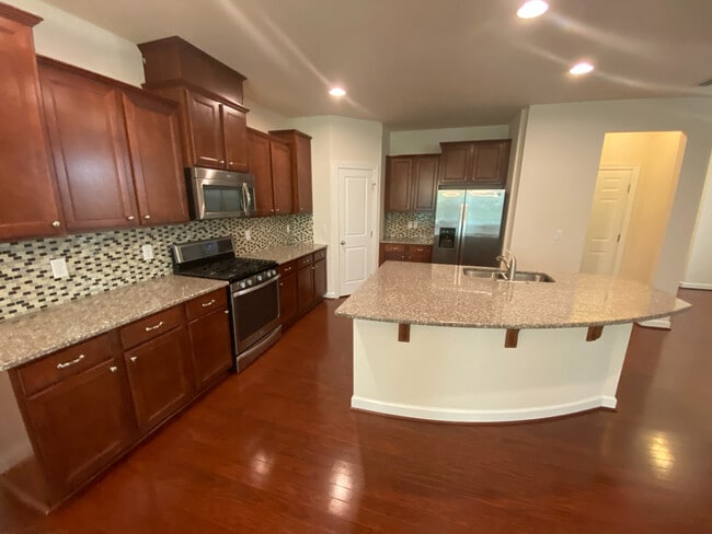 Building Photo - Room in Townhome on Pecan Ridge Way