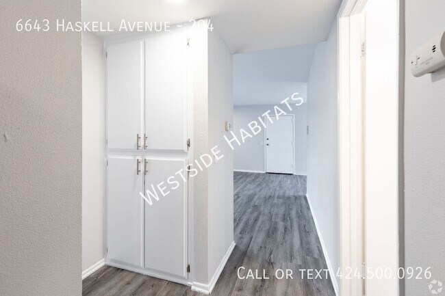 Building Photo - 6643 Haskell Ave