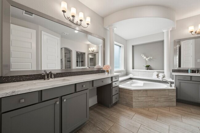 Building Photo - 3938 Avalon Ridge Dr