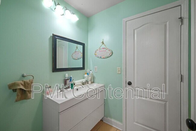 Building Photo - 669 Sportsman Ln