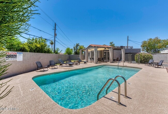 Building Photo - 2615 Hayden Rd