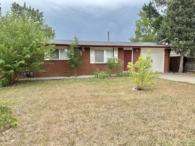 Primary Photo - 5008 S Iowa Ave