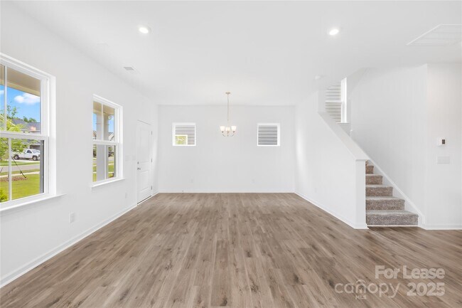 Building Photo - 14032 Penbury Ln