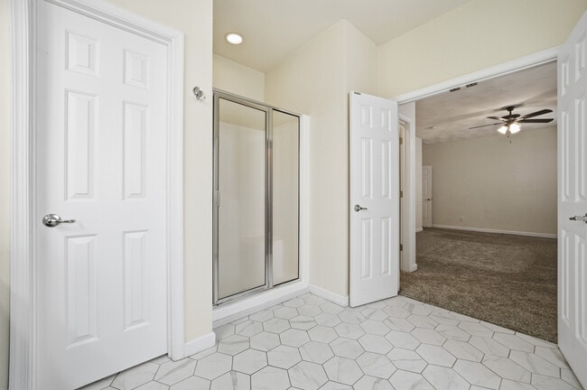 Building Photo - 3211 Calisha Ct