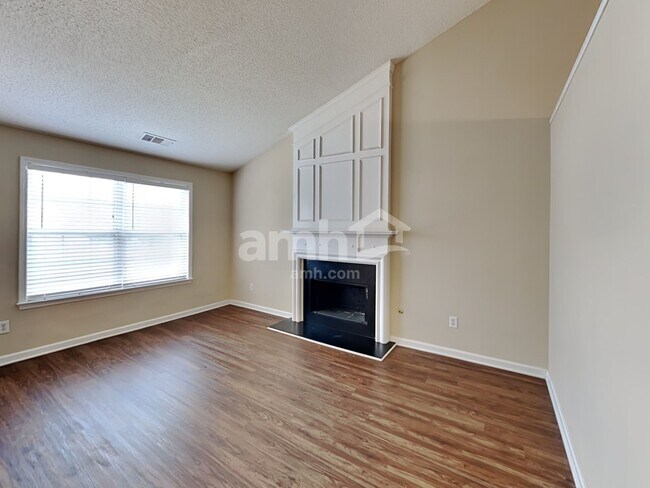 Building Photo - 375 Bass Way NW