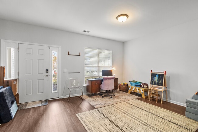 Building Photo - 246 Sessile Oak Rd