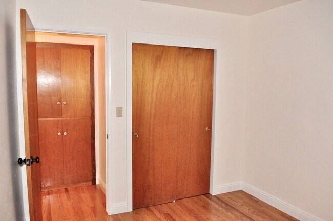 Building Photo - 7695 Torrem St