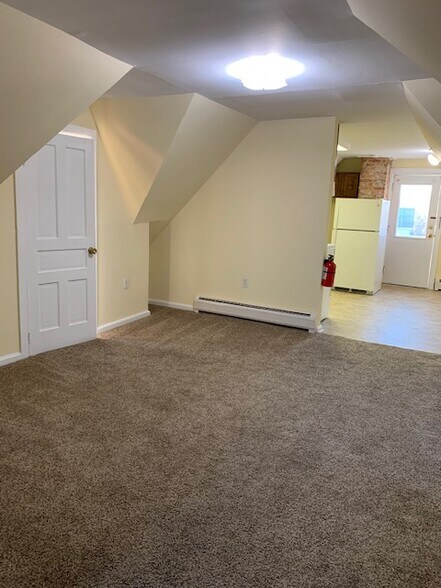 Building Photo - 501 Shore Rd