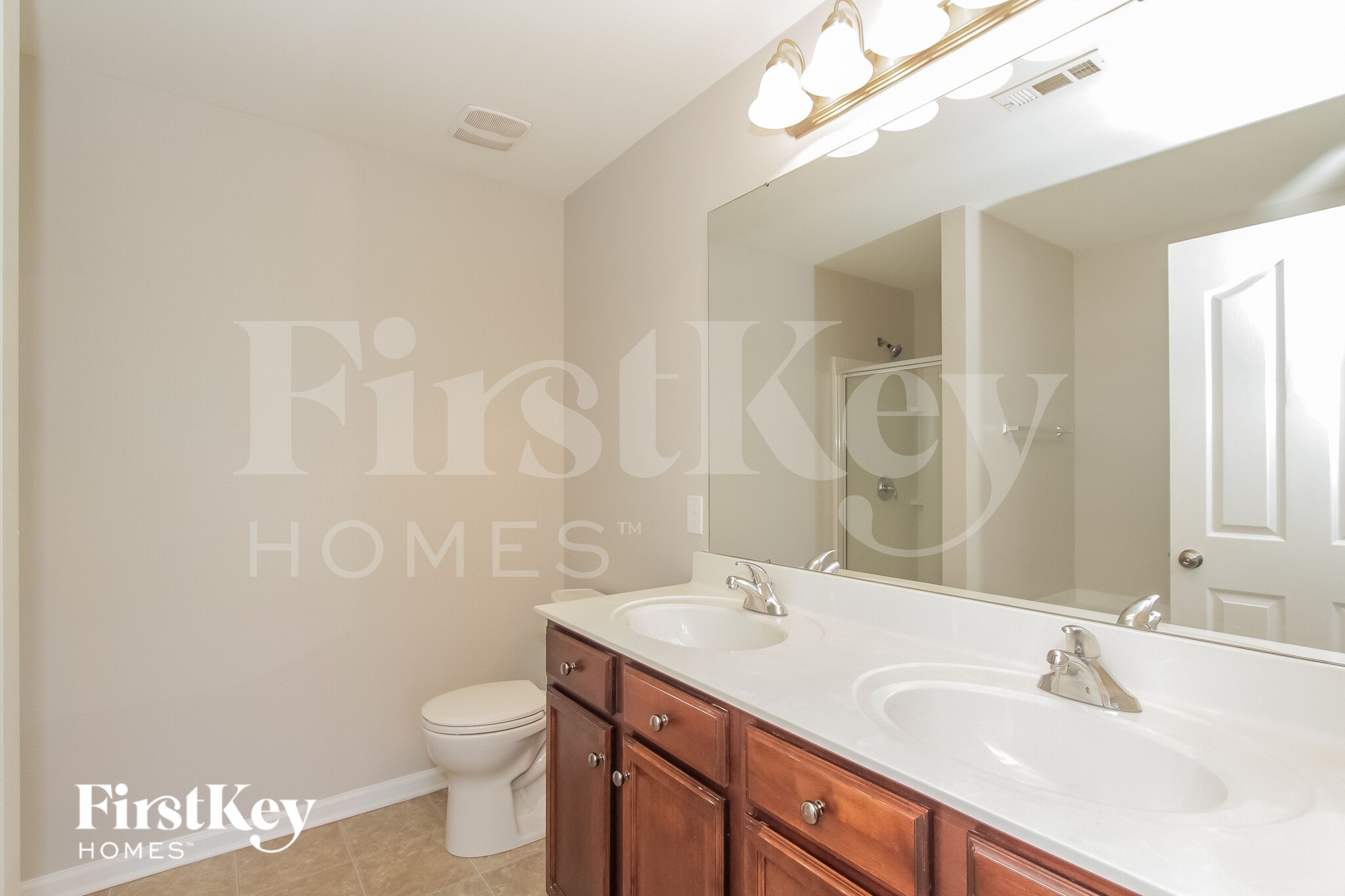 Building Photo - 301 Lind Point Ln