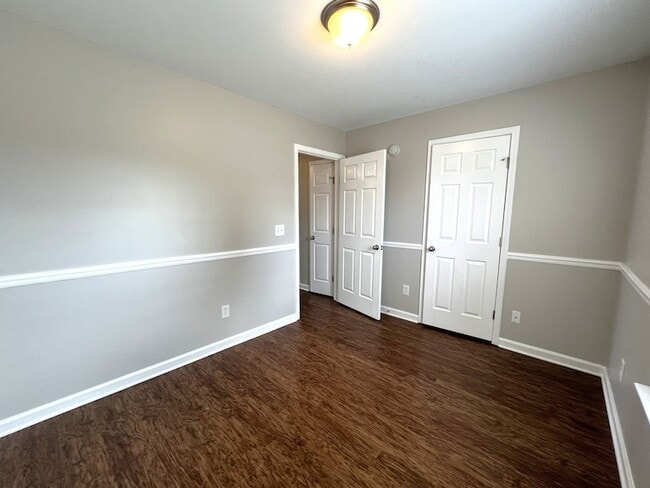 Building Photo - 7008 Riverwalk Blvd