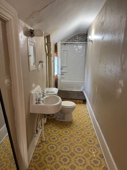 Bathroom - 901 New York Ave