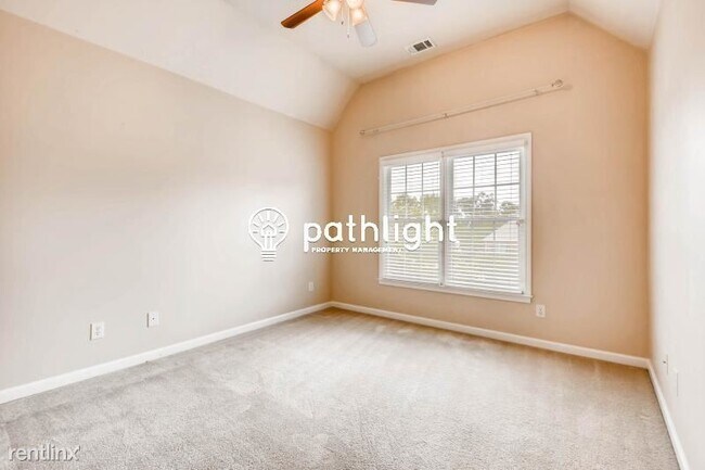Building Photo - 6 br, 5 bath House - 1762 Country Wood Dri...