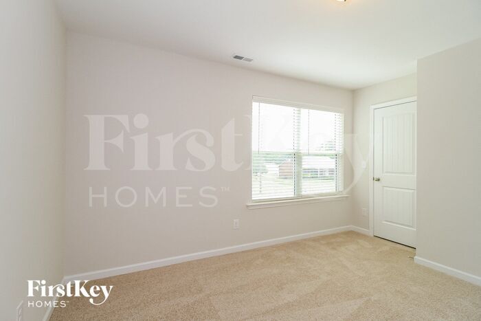 Building Photo - 2604 Dallas Dr