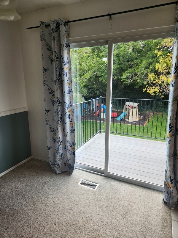 Building Photo - 12936 Timpview Dr